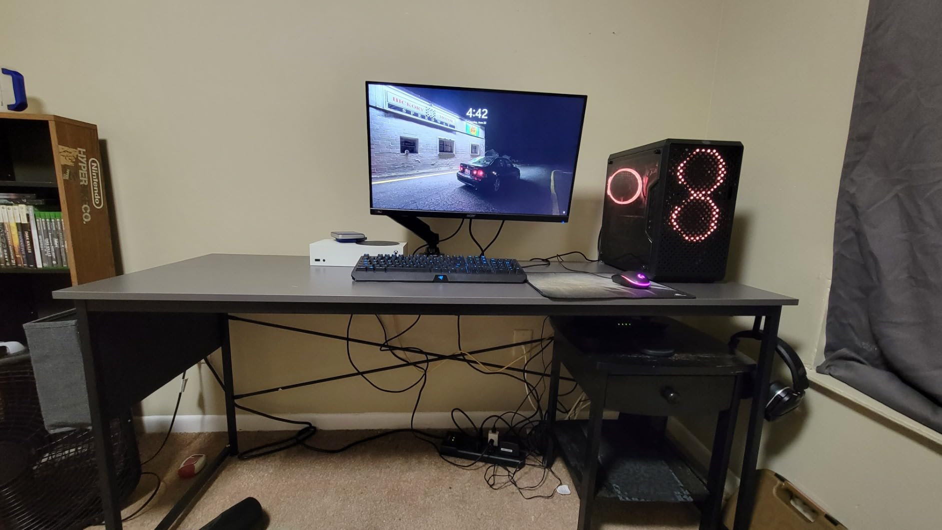 Awesome as a gaming desk!