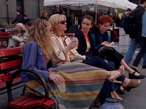 Kim Cattrall, Sarah Jessica Parker, Kristin Davis, and Cynthia Nixon in Sex and the City (1998)