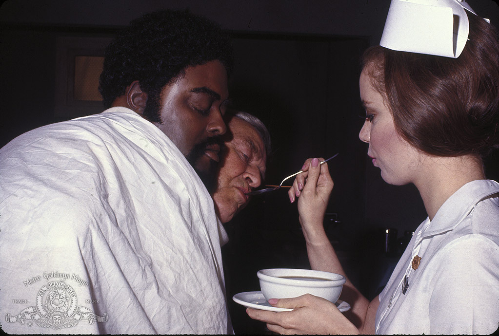 Ray Milland, Kathrine Baumann, and Roosevelt Grier in The Thing with Two Heads (1972)