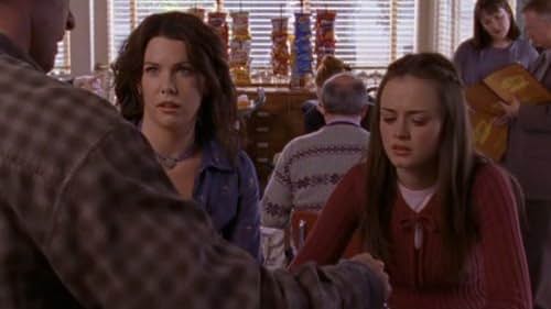 Alexis Bledel, Lauren Graham, and Scott Patterson in Gilmore Girls (2000)
