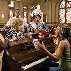 (Left to right) Angie Stone as Alma, Cuba Gooding, Jr. as Darrin Hill, Rue McClanahan as Nancy Stringer, Melba Moore as Bessie Cooley, Beyoncé Knowles as Lilly and LaTanya Richardson as Paulina Pritchett.