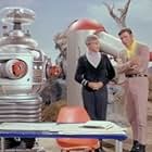 Jonathan Harris and Guy Williams in Lost in Space (1965)