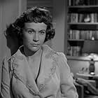 Kim Hunter in Deadline - U.S.A. (1952)