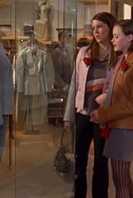 Alexis Bledel and Lauren Graham in Gilmore Girls (2000)