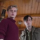 Cillian Murphy and Tom Glynn-Carney in Dunkirk (2017)