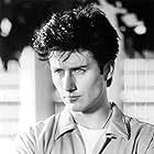 Glenn Quinn in Dr. Giggles (1992)