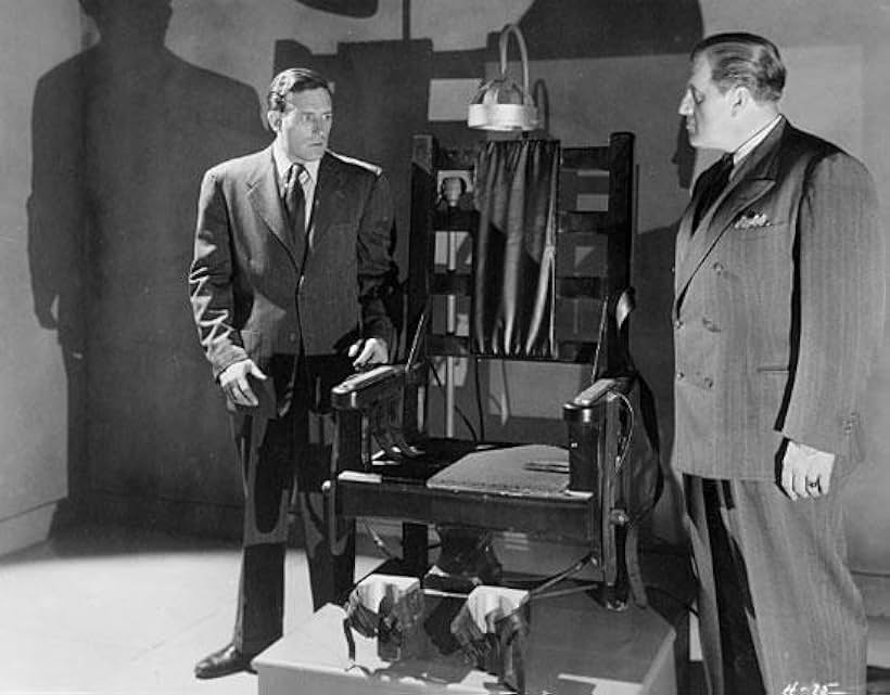 Gene Roth and Lawrence Tierney in The Hoodlum (1951)