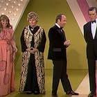 John Forsythe, Shelley Winters, Tim Conway, and Jackie DeShannon in The Tim Conway Comedy Hour (1970)