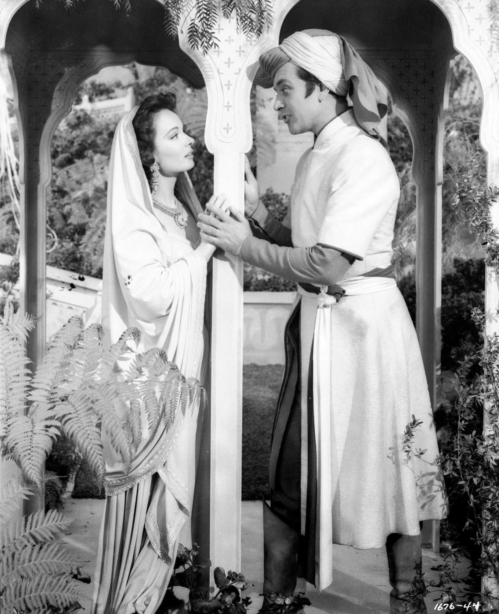 Ann Blyth and Vic Damone in Kismet (1955)