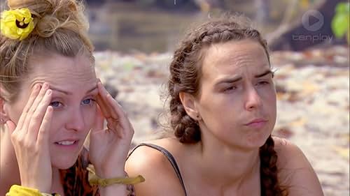 Katherine Dumont and Kristie Bennett in Australian Survivor (2016)