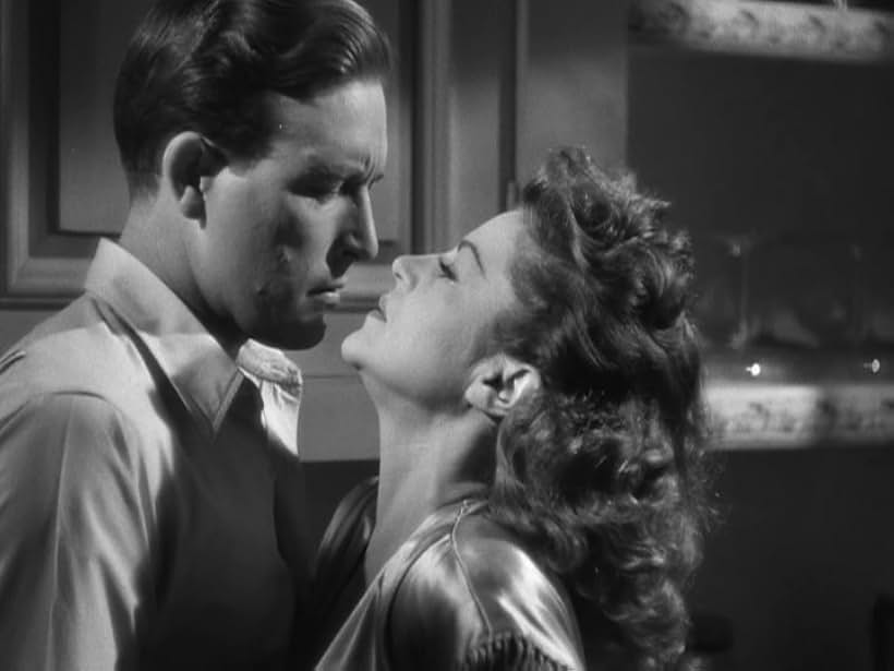 Lawrence Tierney and Claire Trevor in Born to Kill (1947)