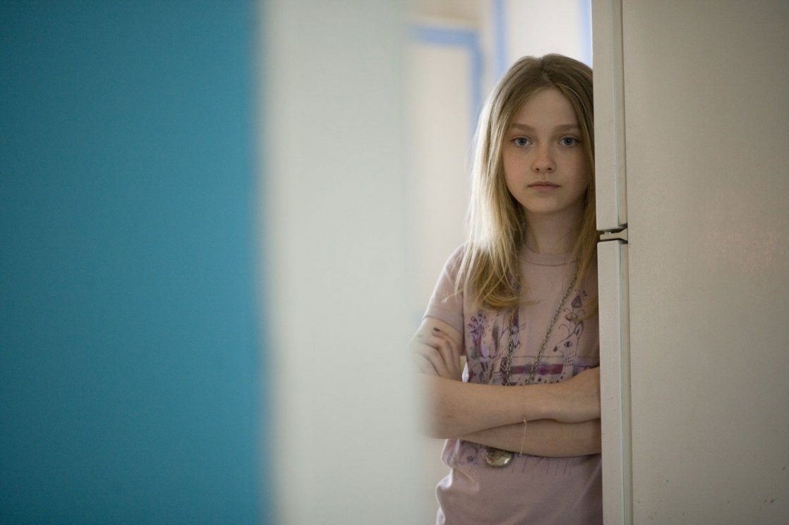 Dakota Fanning in Winged Creatures (2008)