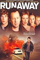 Donnie Wahlberg, Leslie Hope, Sarah Ramos, Dustin Milligan, and Nathan Gamble in Runaway (2006)