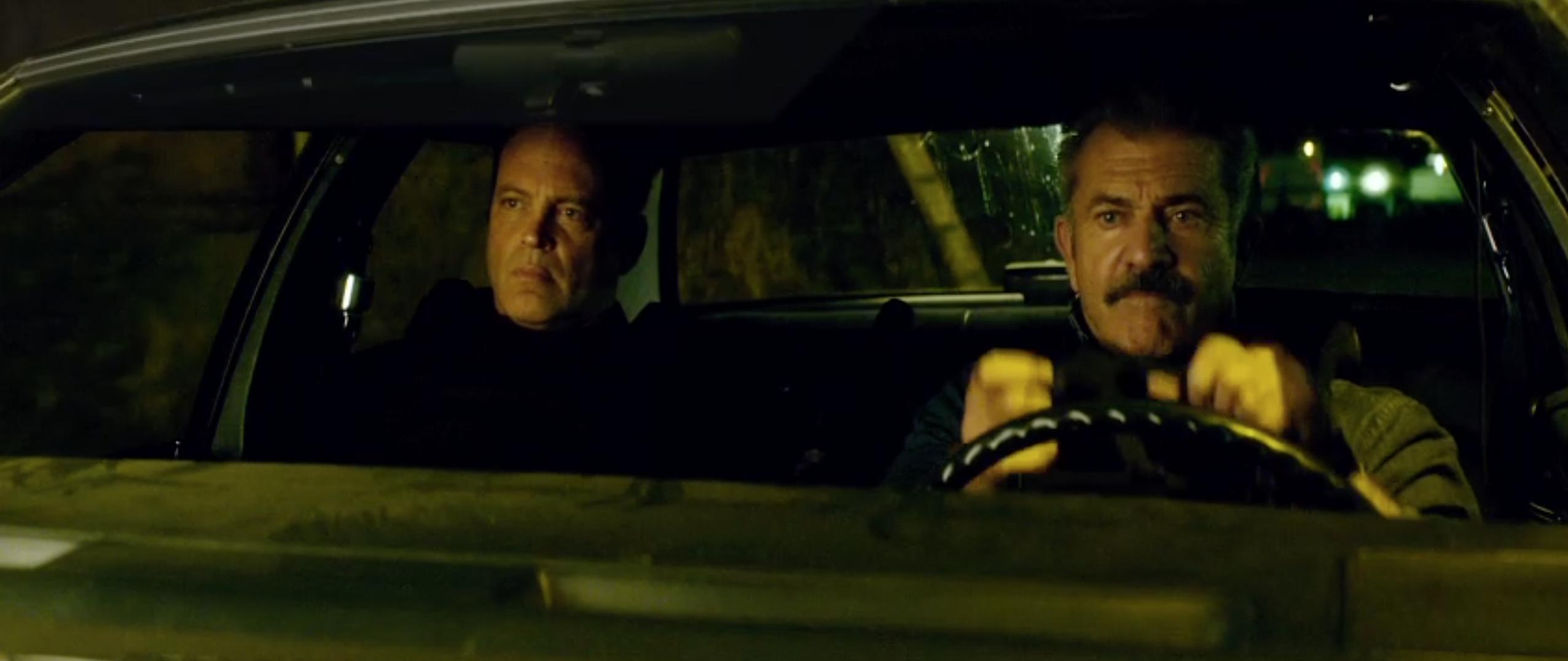 Mel Gibson and Vince Vaughn in Dragged Across Concrete (2018)