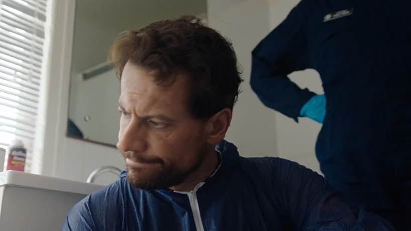 Ioan Gruffudd in Harrow (2018)