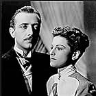 Carmen Montejo and Emilio Tuero in No matarás (1943)