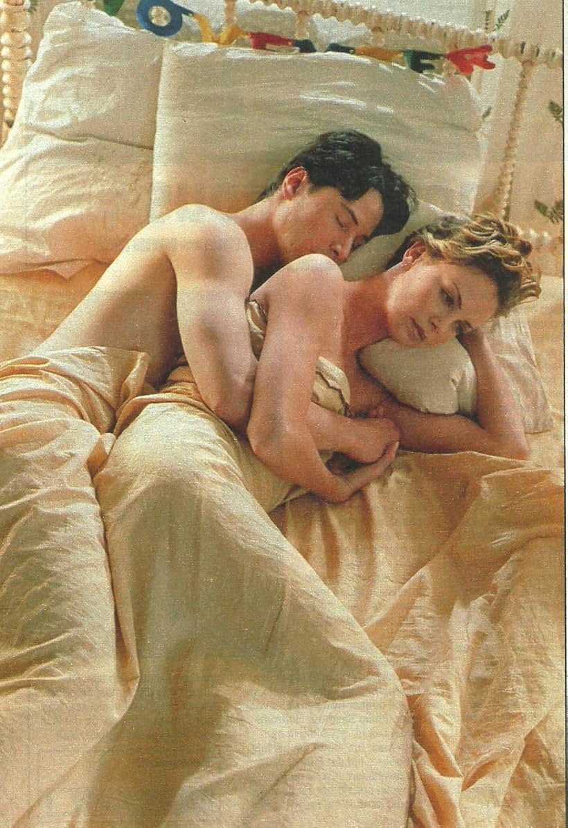 Keanu Reeves and Charlize Theron in Sweet November (2001)