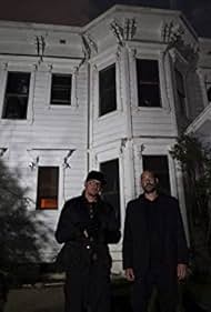 Aaron Goodwin and Zak Bagans in The Woodbury: Home Of American Horror Story (2019)