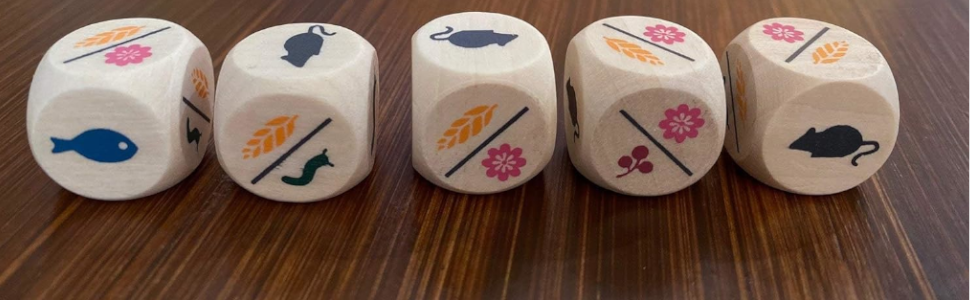 Wingspan Oceania Dice in a line