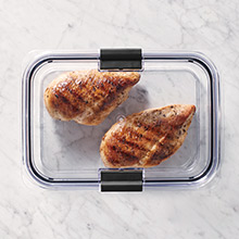 Rubbermaid Brilliance Crystal-Clear Design