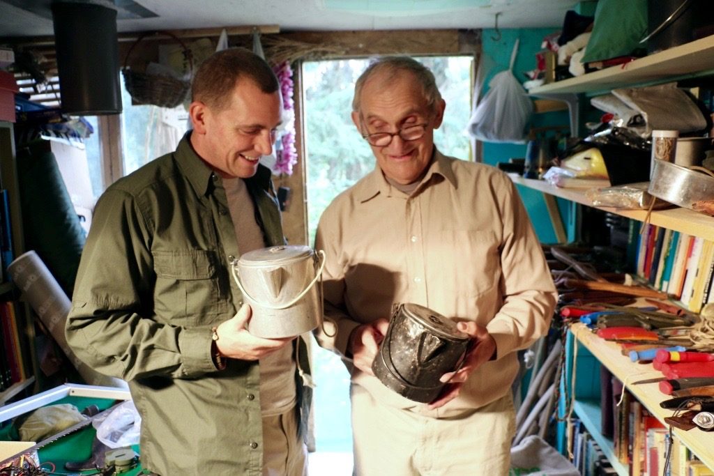 Mors' survival pot is another thing he's made quite popular. The use of these larger pots works well for boiling water, digging snow and dirt and holding most of one's gear inside the pot. Here, Mors shows Joe his favorite pot.