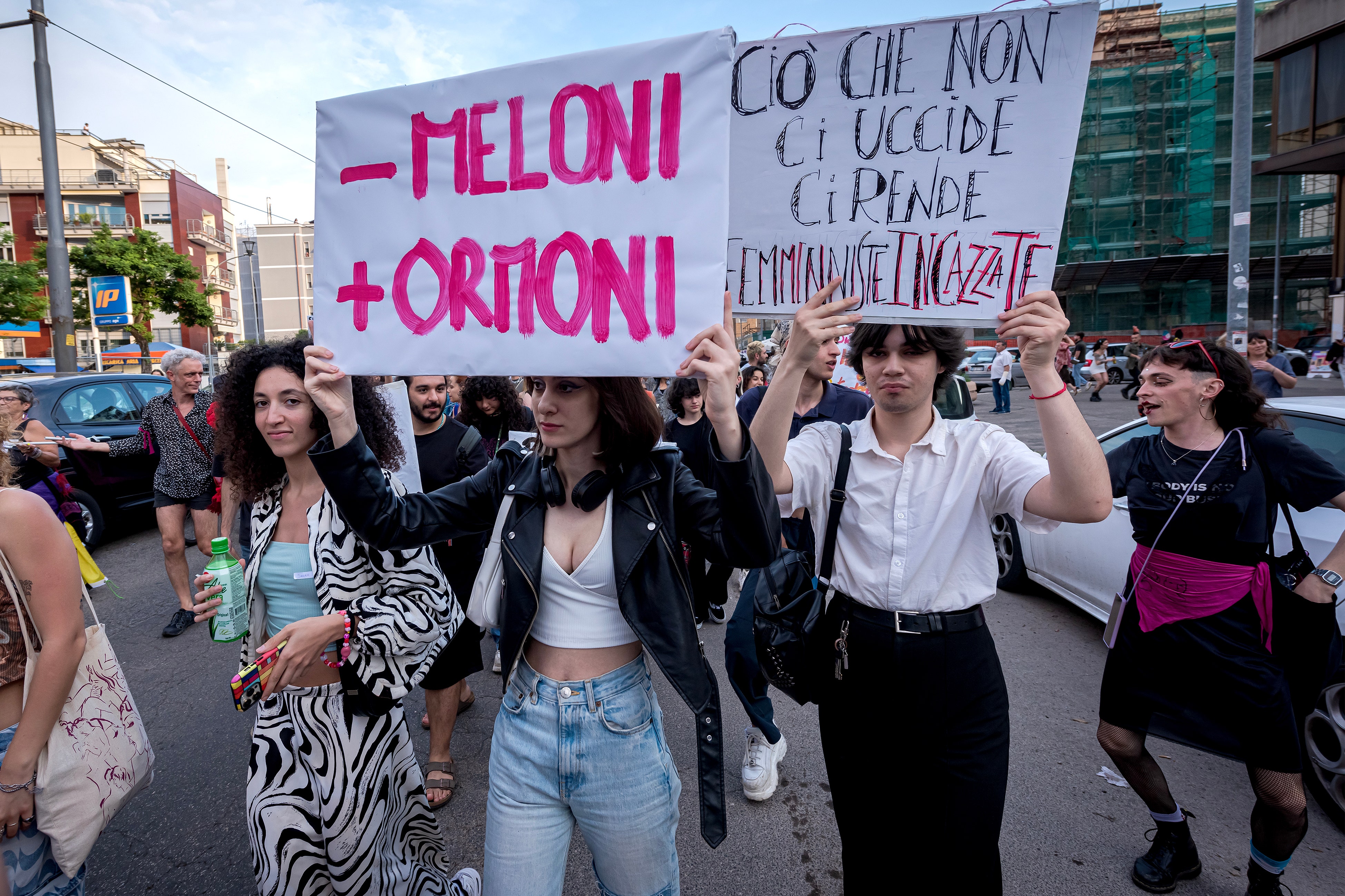 Il Pride a Roma, lo slogan è «QueeResistenza»