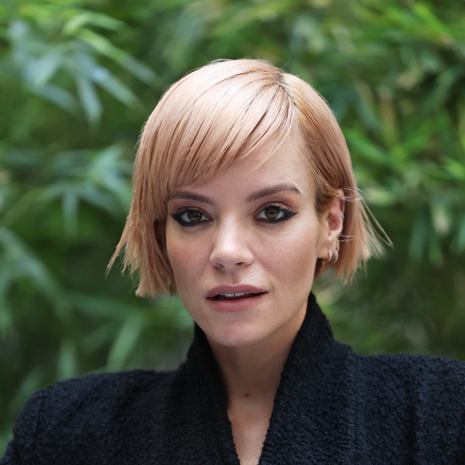 Lily Allen e il sesso con David Harbour: «Spesso, a letto, mi chiede cose che io non voglio fare»