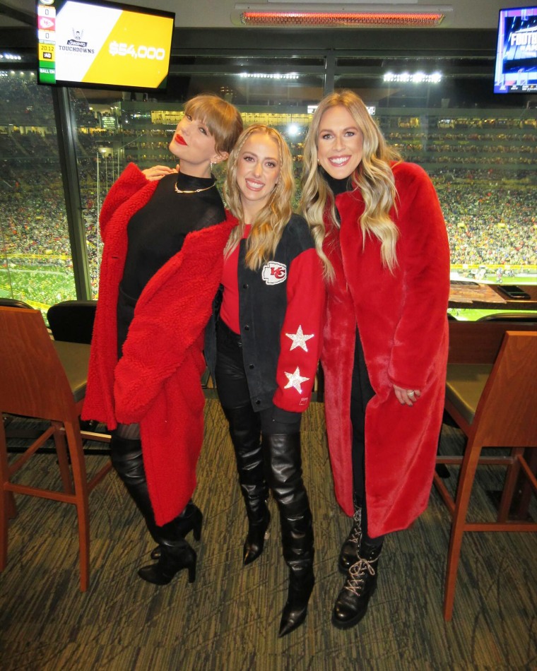 Taylor Swift, Brittany Mahomes, Lyndsay Bell