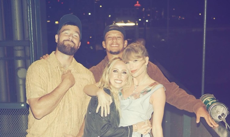 Travis Kelce, Patrick Mahomes, Brittany Mahomes, Taylor Swift