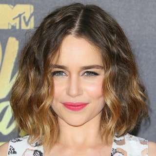 Emilia Clarke with a short wavy lob