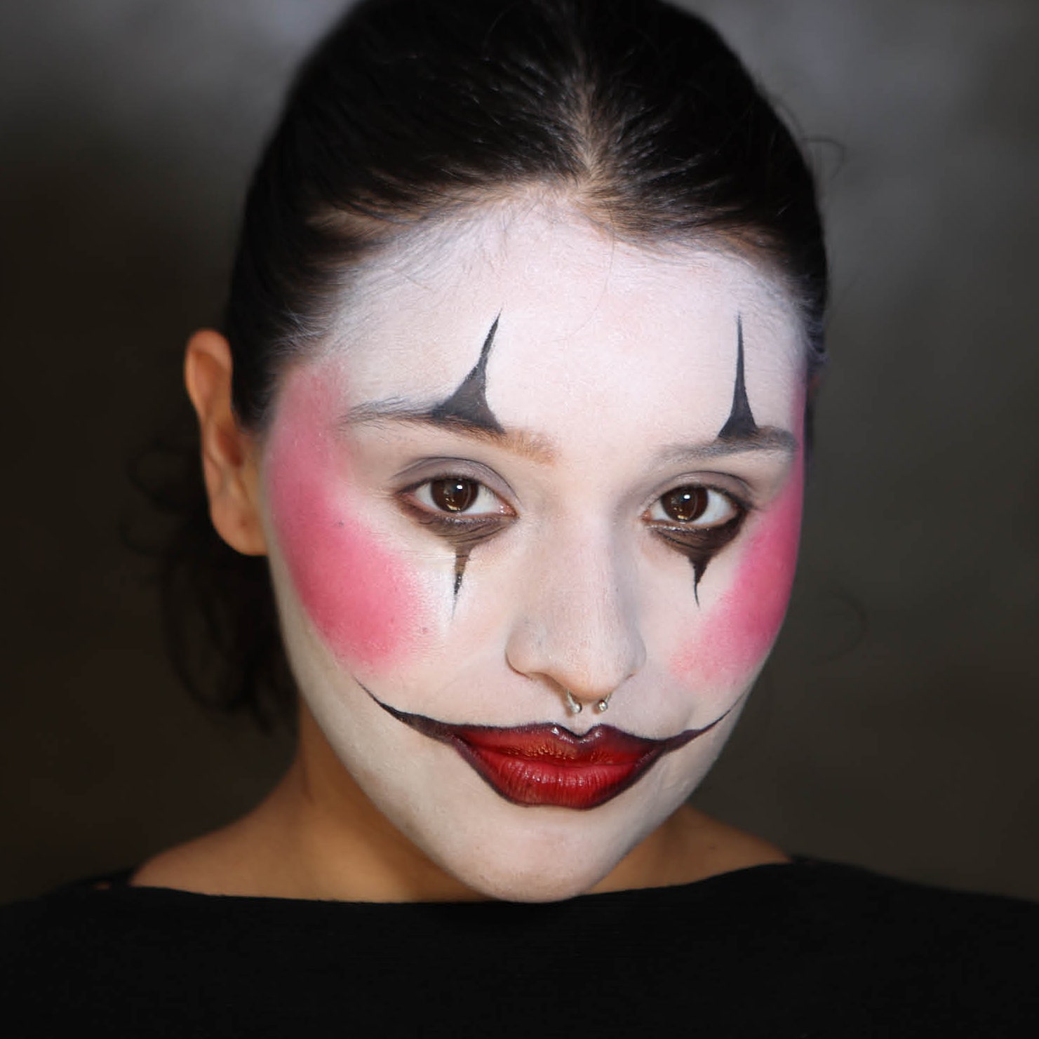 This Clown Makeup Tutorial Is So Easy to Follow