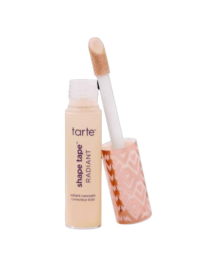 tarte shape tape radiant concealer open with doe foot applicator 