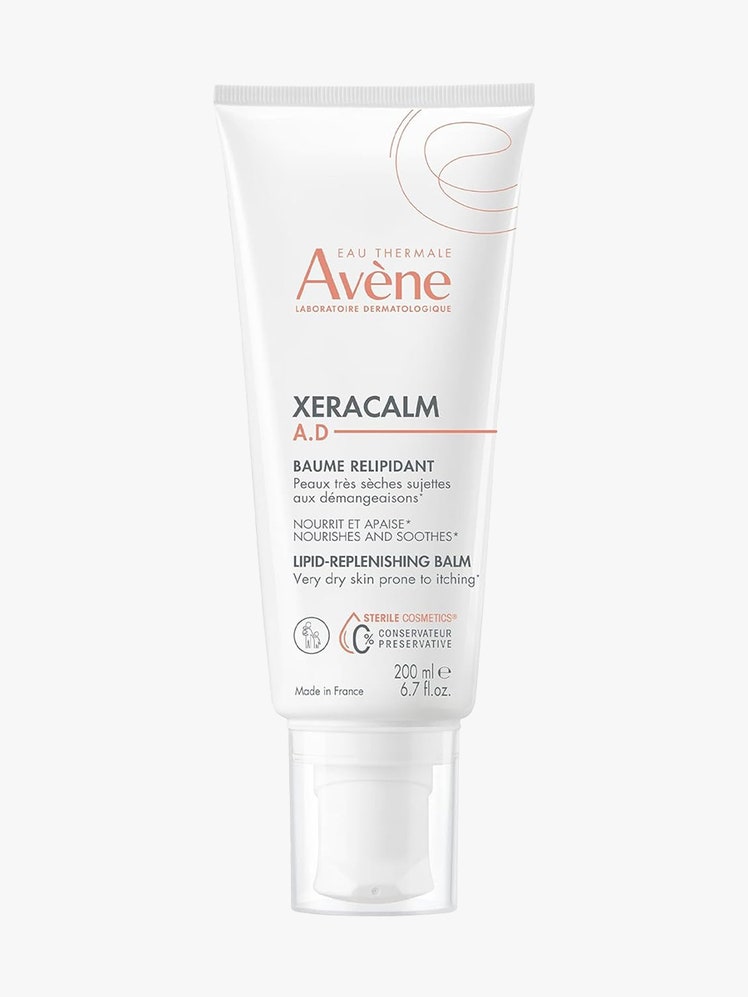  Eau Thermale Avène XeraCalm A.D. Lipid-Replenishing Cream white tube on light gray background