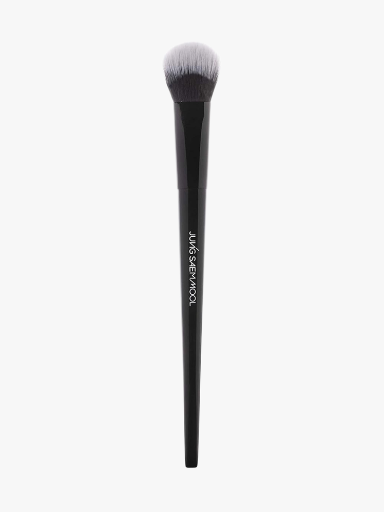 Jung Sae Mool Blush Brush with black handle on light gray background