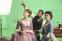 Once Upon a Time, Frances O'Connor (L), Mario Van Peebles (C), Emilie De Ravin (R), 'Family Business', Season 4, Ep. #6, 11/02/2014, ©KSITE