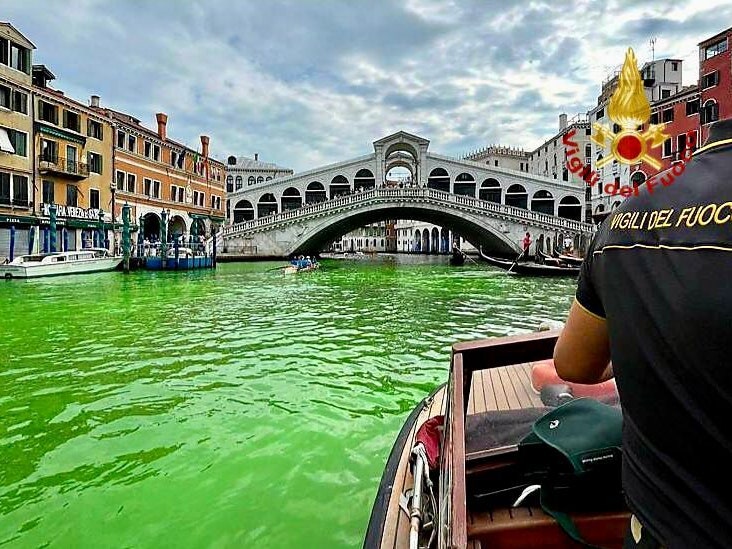 Venice's Grand Canal Is Suddenly Bright Green&-Here's Why