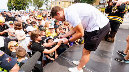 Bruins Fan Fest Visits Lowell, Plymouth