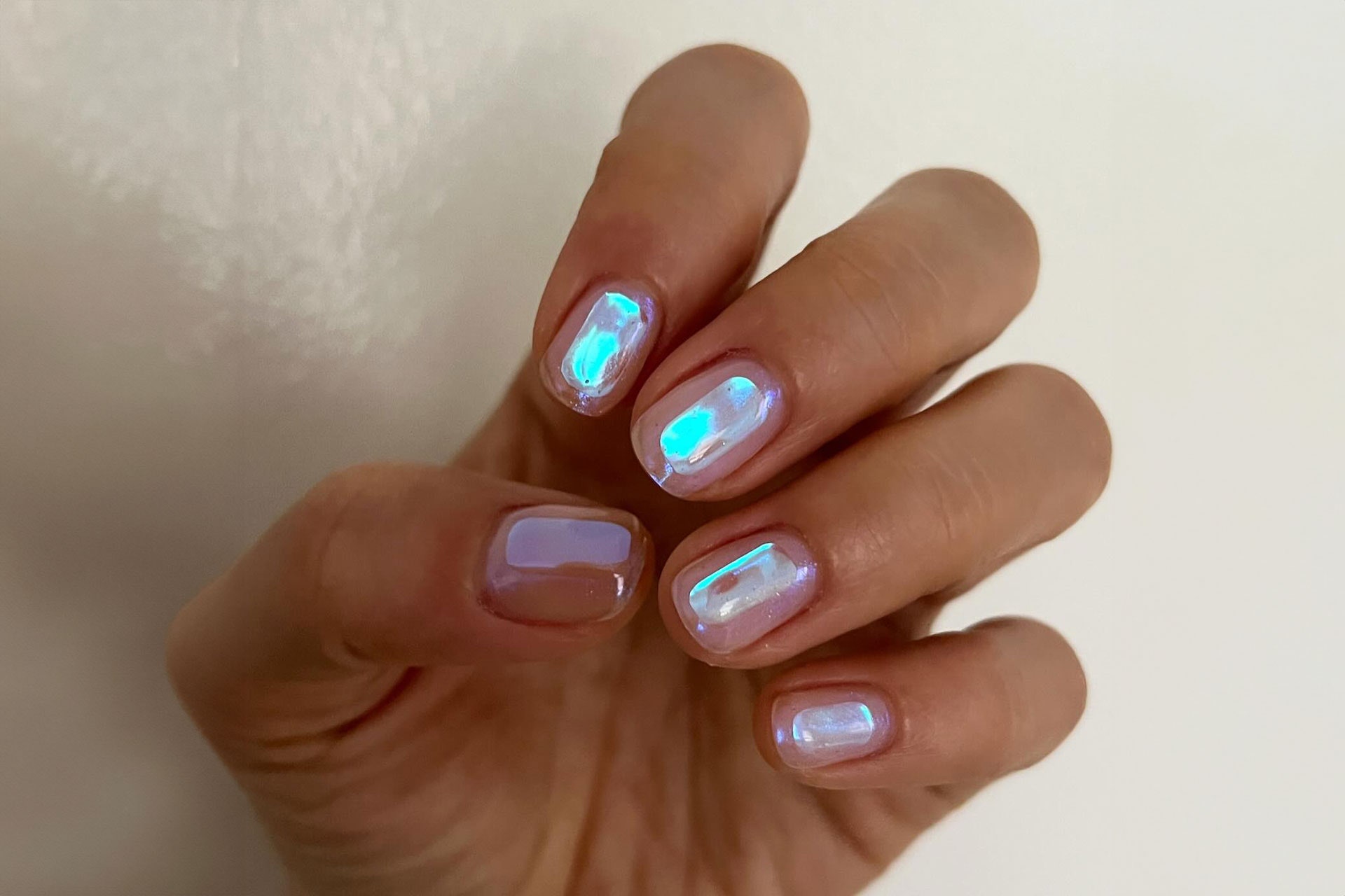 aurora nails