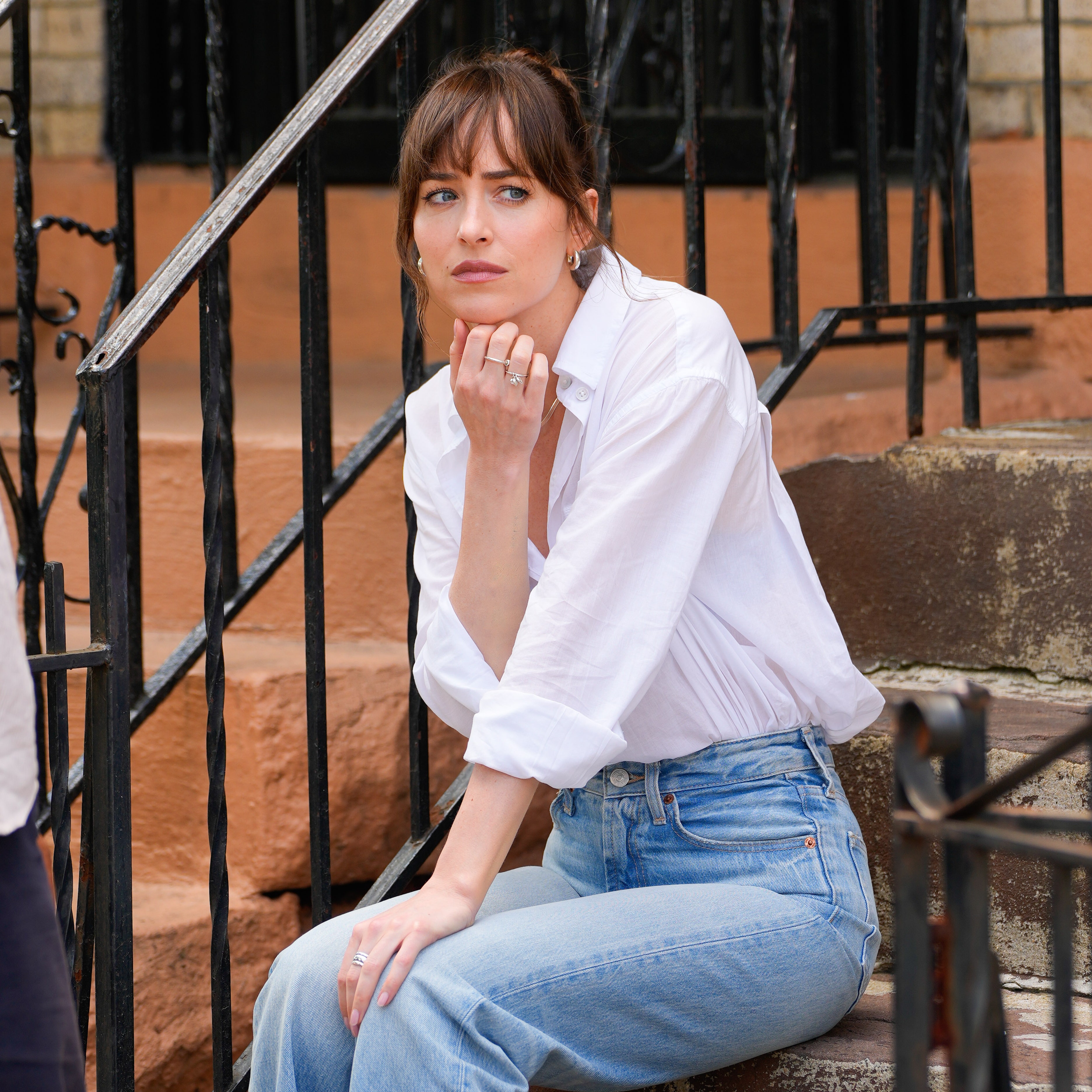 Dakota Johnson Wore All the Sneakers New Yorkers Are Obsessed With While Filming Materialists