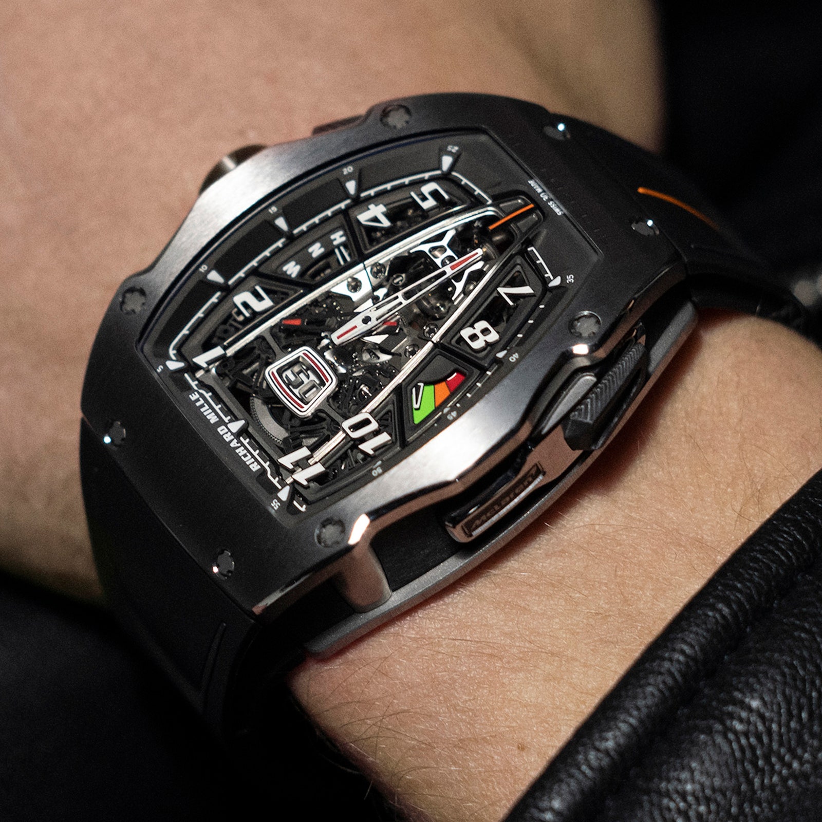 Richard Mille: Diese Uhr stellt sogar das Hypercar, das Modell stand, in den Schatten!