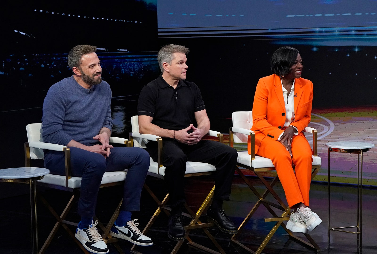 Ben Affleck usando los Travis Scott x fragment design x Air Jordan 1 Low OG “Royal Blue”.