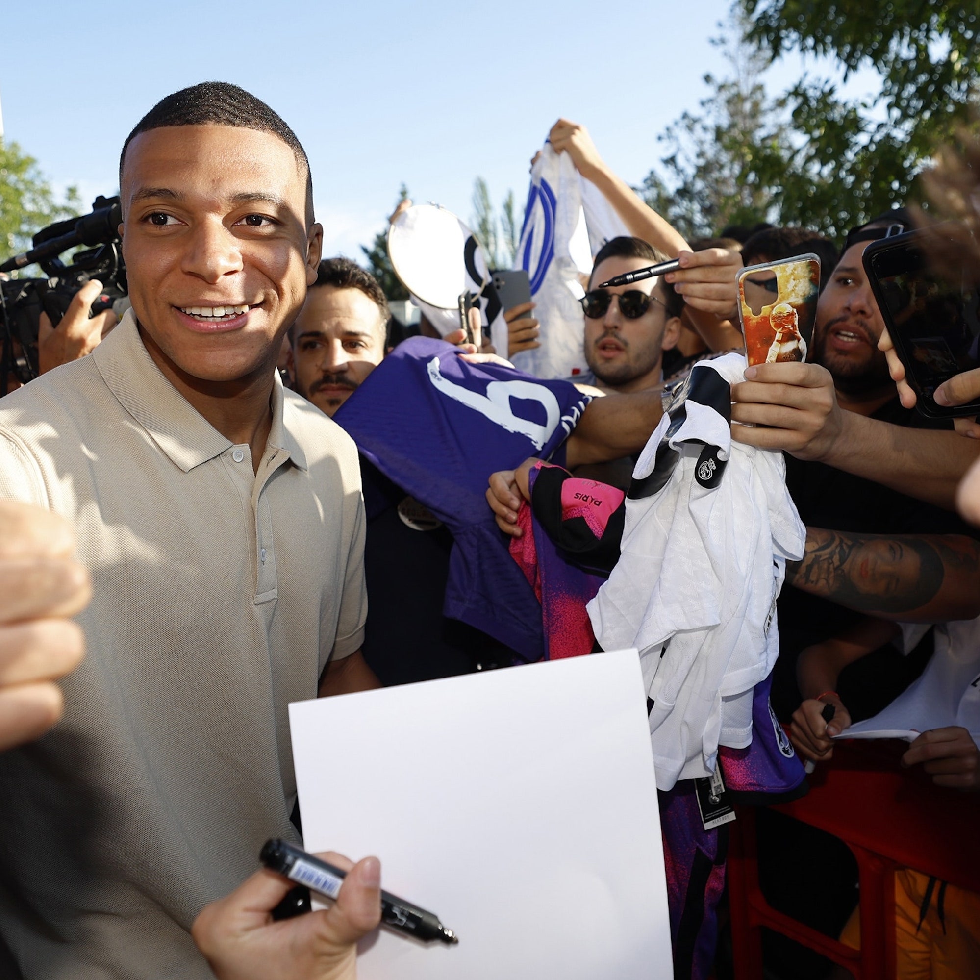 Kylian Mbappé lució un reloj de lujo en su llegada al Real Madrid