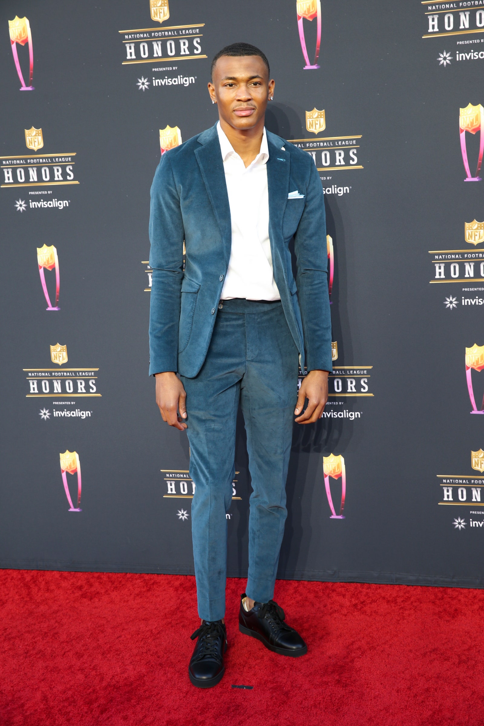 Talkin' Suits With Eagles Star  DeVonta Smith