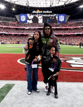 Jay and his eldest daughter Blue Ivy whove made a habit of preshow fit checks at recent Super Bowls past both rocked...