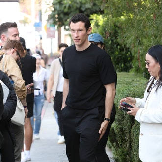 Callum Turner Is Going Full ’90s Hollywood Heartthrob