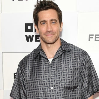 Jake Gyllenhaal Is the King of Easygoing Shirts
