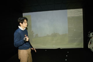 ギャラリー：俳優・町田啓太「ゴルフは体幹が大事だと、あらためて気づきました」──連載「町田啓太、今日も挑んでみました」第2回