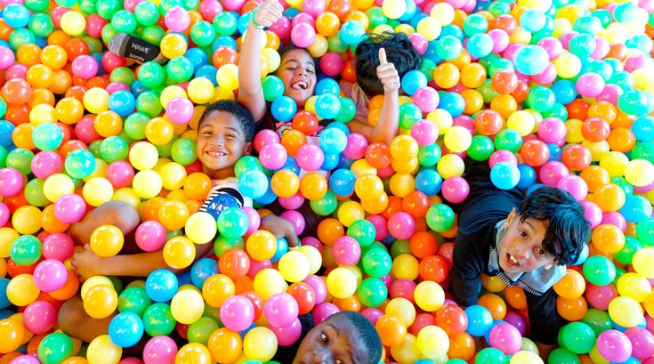 Bounce The Mall Ball Pit