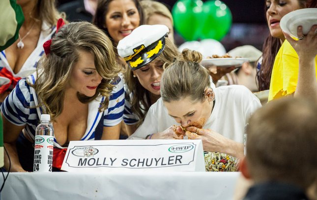 Carroll - 2016 Wingbowl Molly Schuyler