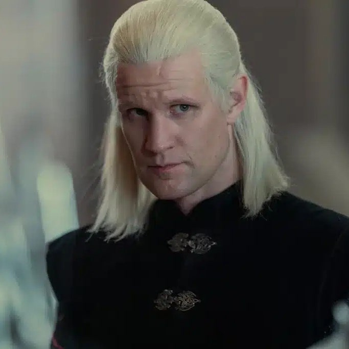 Los tres productos para el pelo que utilizaría Daemon Targaryen para tener el rubio perfecto este verano